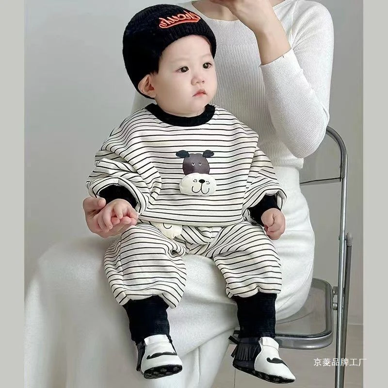 婴儿衣服加绒卫衣分体秋冬新款两件婴幼儿洋气套装男女宝帅气冬装