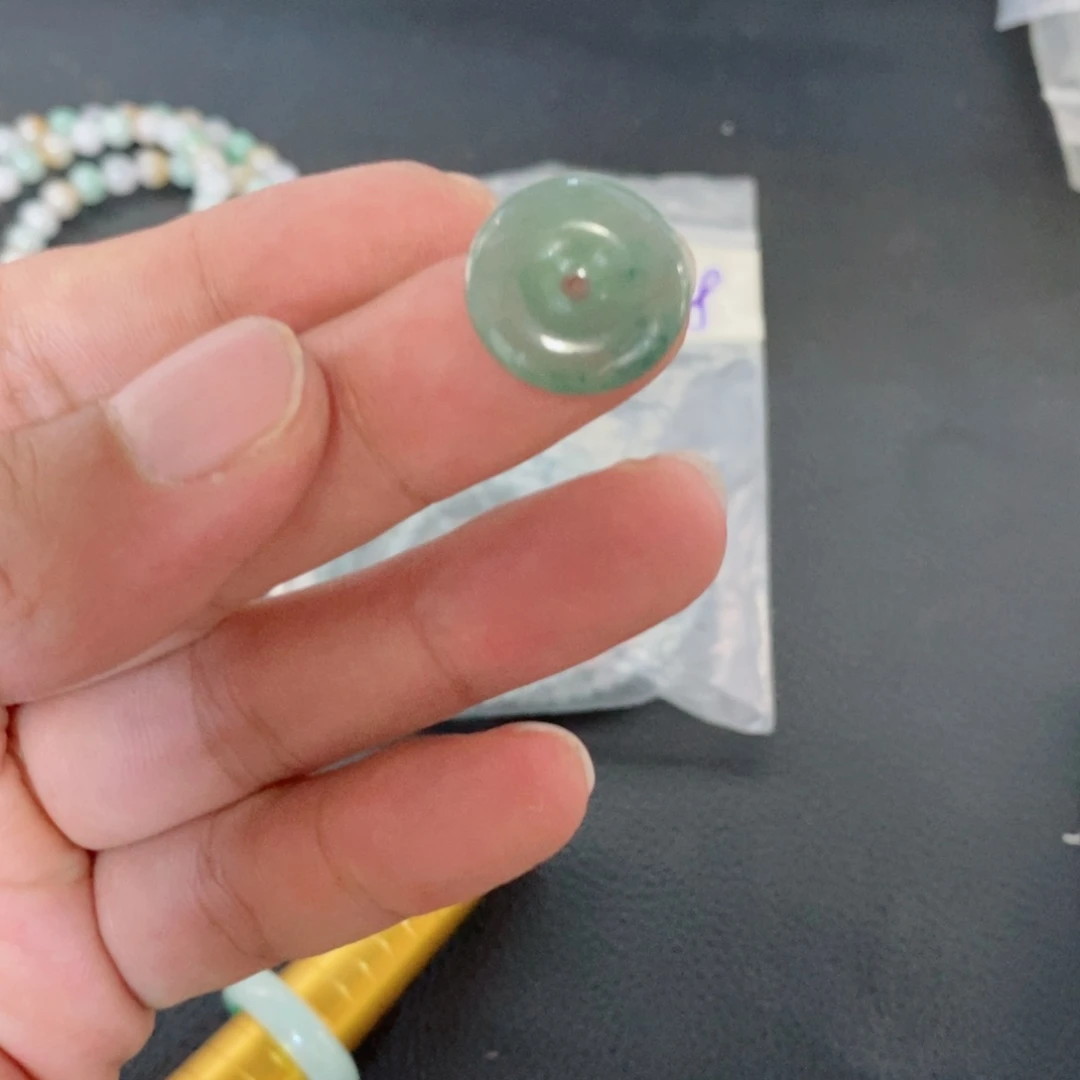 定制翡翠未镶嵌J**R扣子