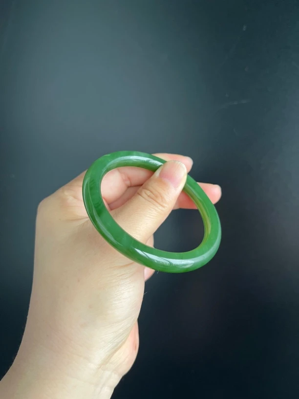 天然和田玉俄罗斯冰底美人条手镯