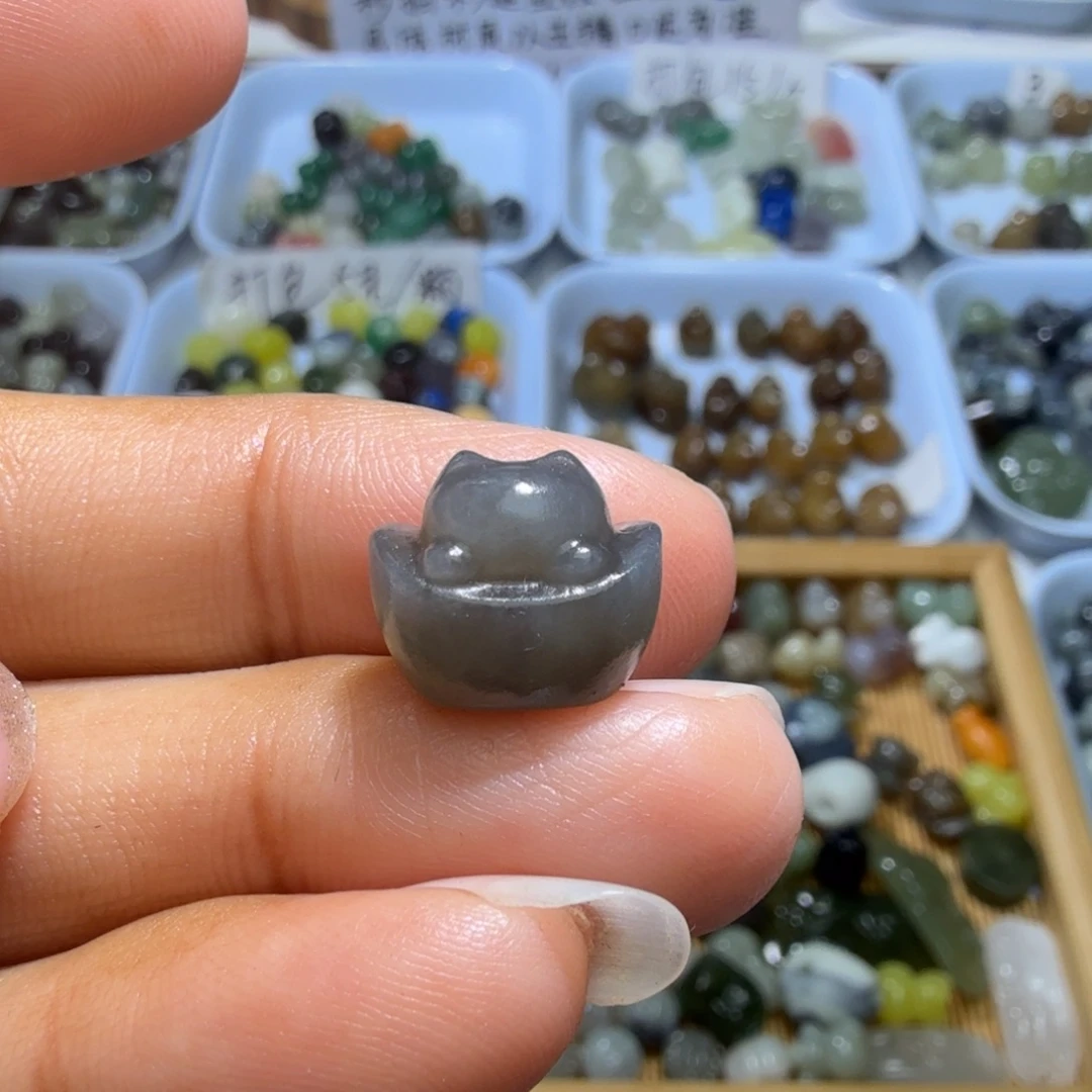 和田玉未镶嵌珠宝奇石