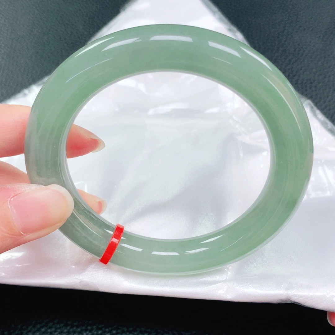 翡翠未镶嵌手镯55圈