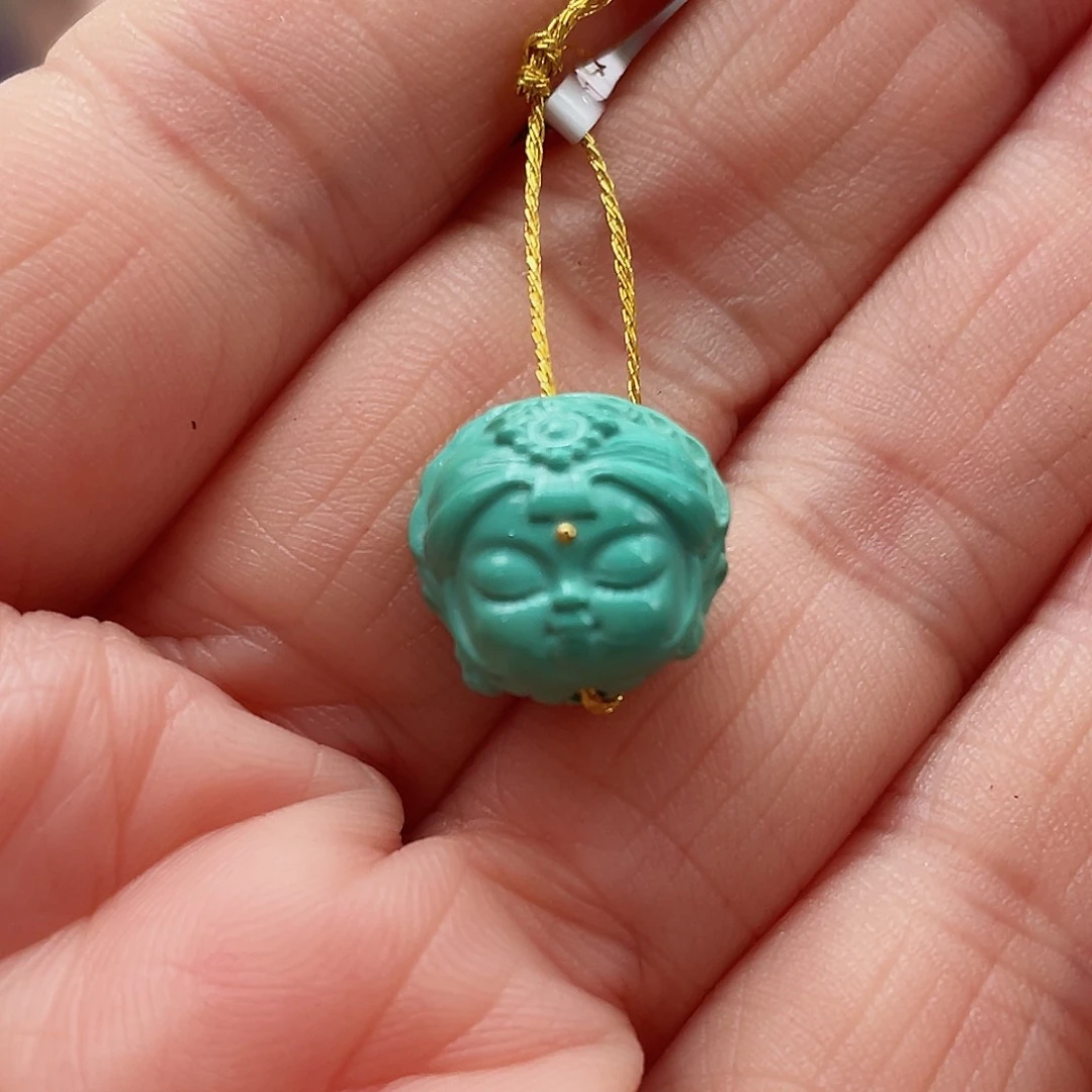 绿松石颈饰未镶嵌