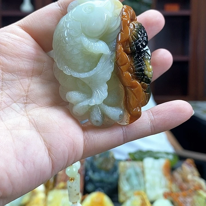 蛇纹石玉未镶嵌吊坠(赠链)