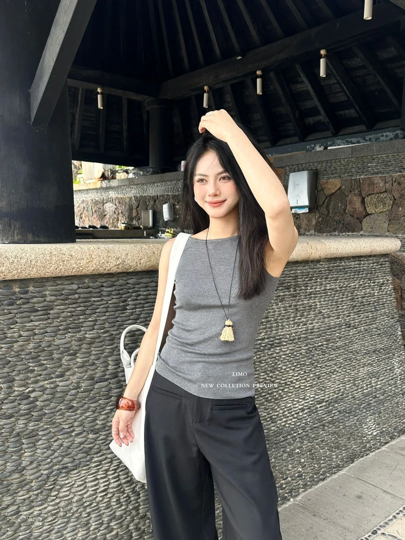 25年新款- 是一款100的天天！后U型背心（MO8102#）LIMO