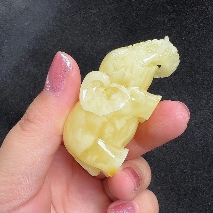 蜜蜡未镶嵌珠宝奇石