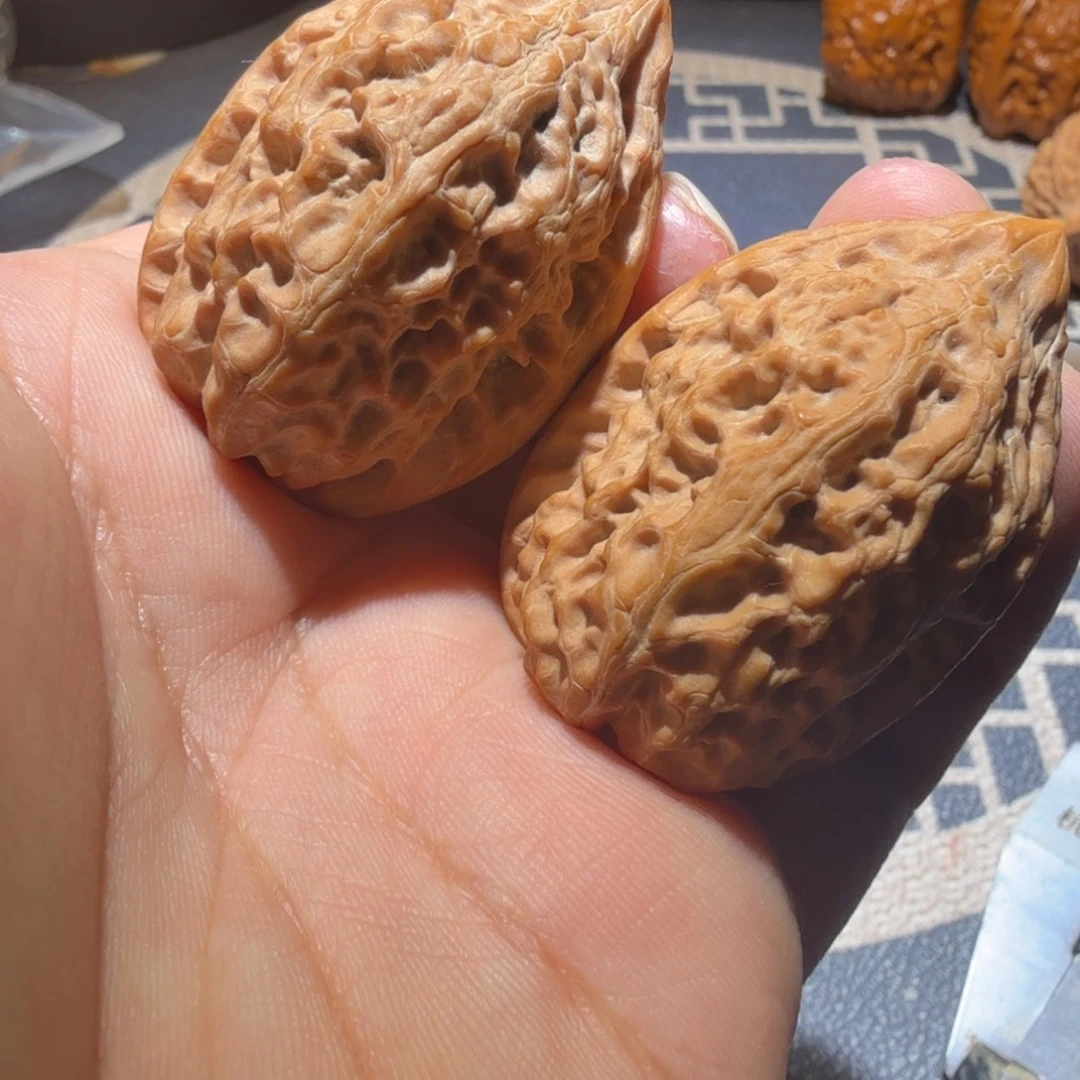 文玩核桃把件沈阳鸡心
