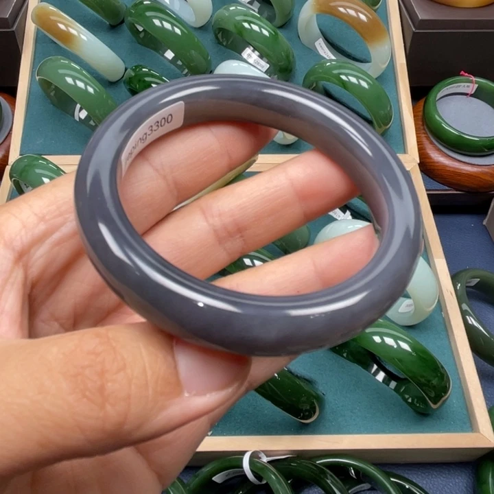 未镶嵌手镯和田玉5657