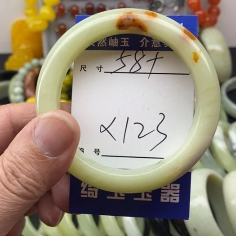 未镶嵌蛇纹石玉手镯
