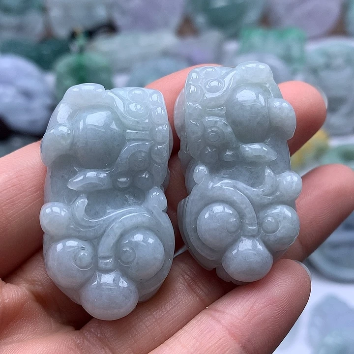 翡翠未镶嵌颈饰貔貅一对福利