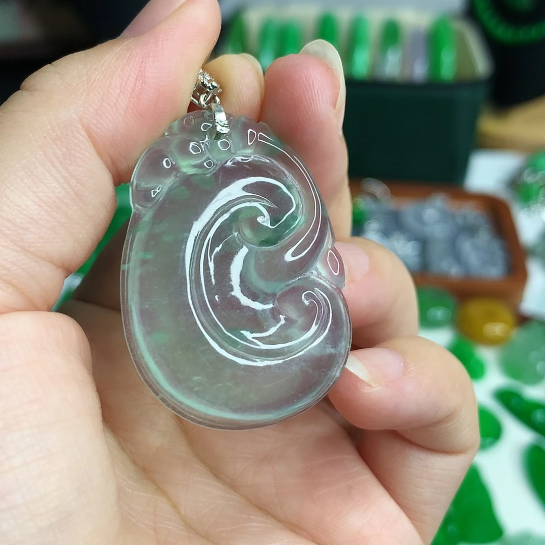 翡翠未镶嵌颈饰?**初非A115