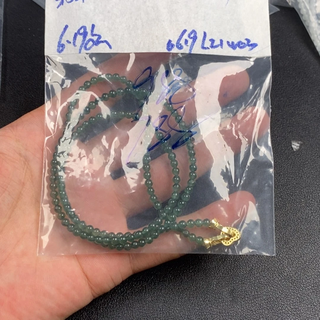 荣***动未镶嵌定制翡翠缅甸缅甸