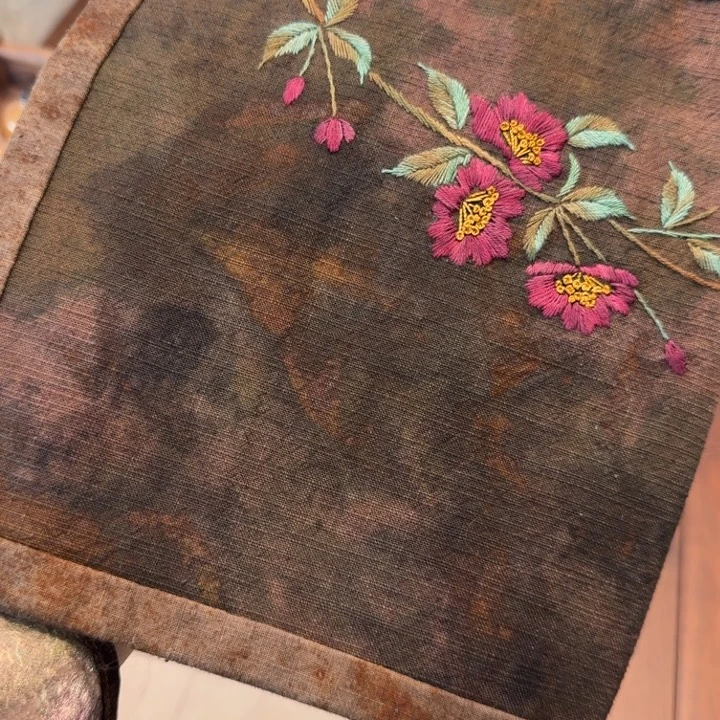 海棠植物染布刺绣茶席
