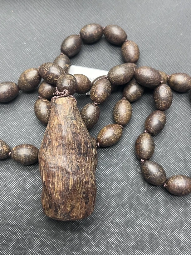 C64二哥精选沉香木作文创