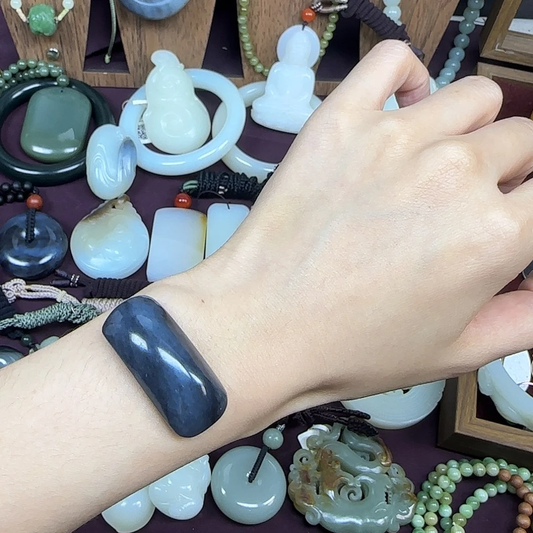 和田玉未镶嵌手链