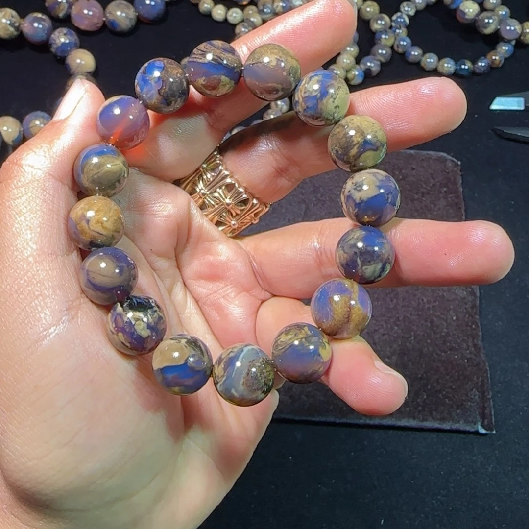 琥珀未镶嵌裸石琥珀