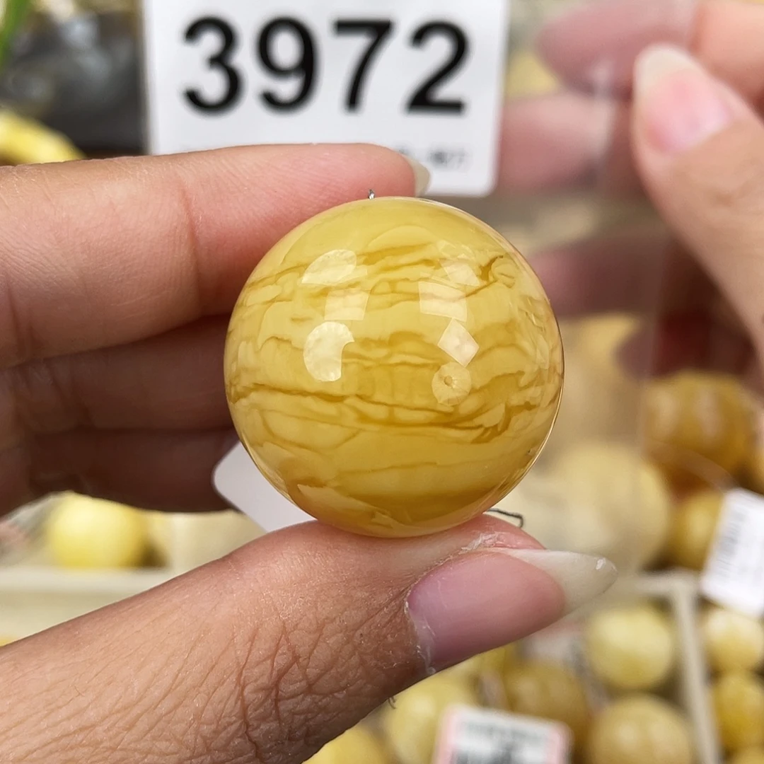 蜜蜡未镶嵌裸石28