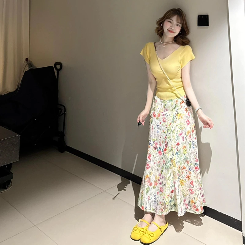五一旅游出街衣服出游穿搭女装2025新款爆款洋气多巴胺裙子套装女