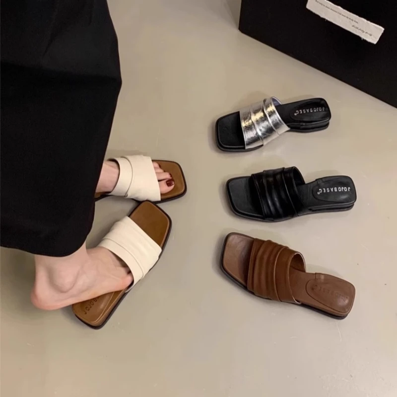 法式绝美坡跟厚底凉拖鞋女夏外穿2025新款配裙子高级感沙滩一字拖