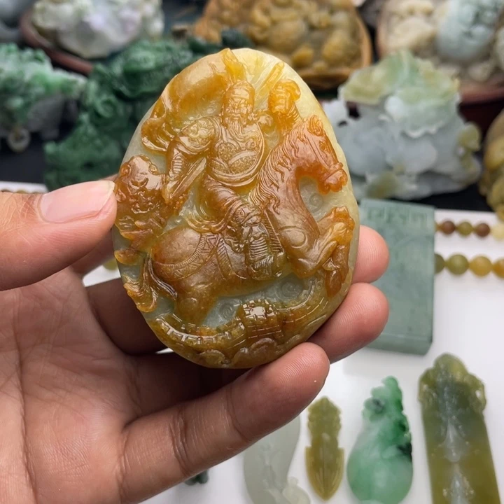 定制翡翠未镶嵌关二爷