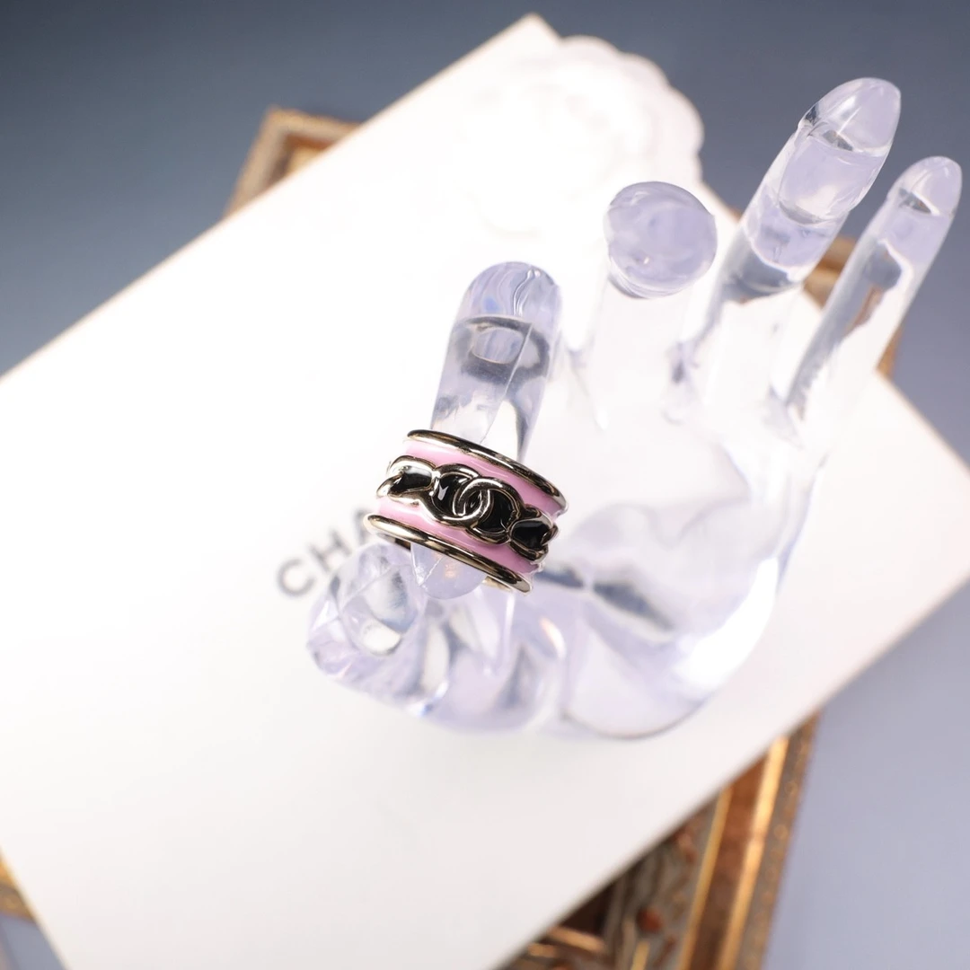 95新 Chanel/香奈儿 柚礼中古/香奈儿粉黑珐琅双c戒指lz512385