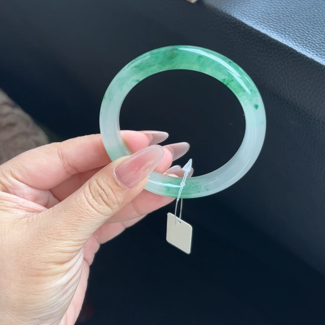 石英质玉未镶嵌手镯56