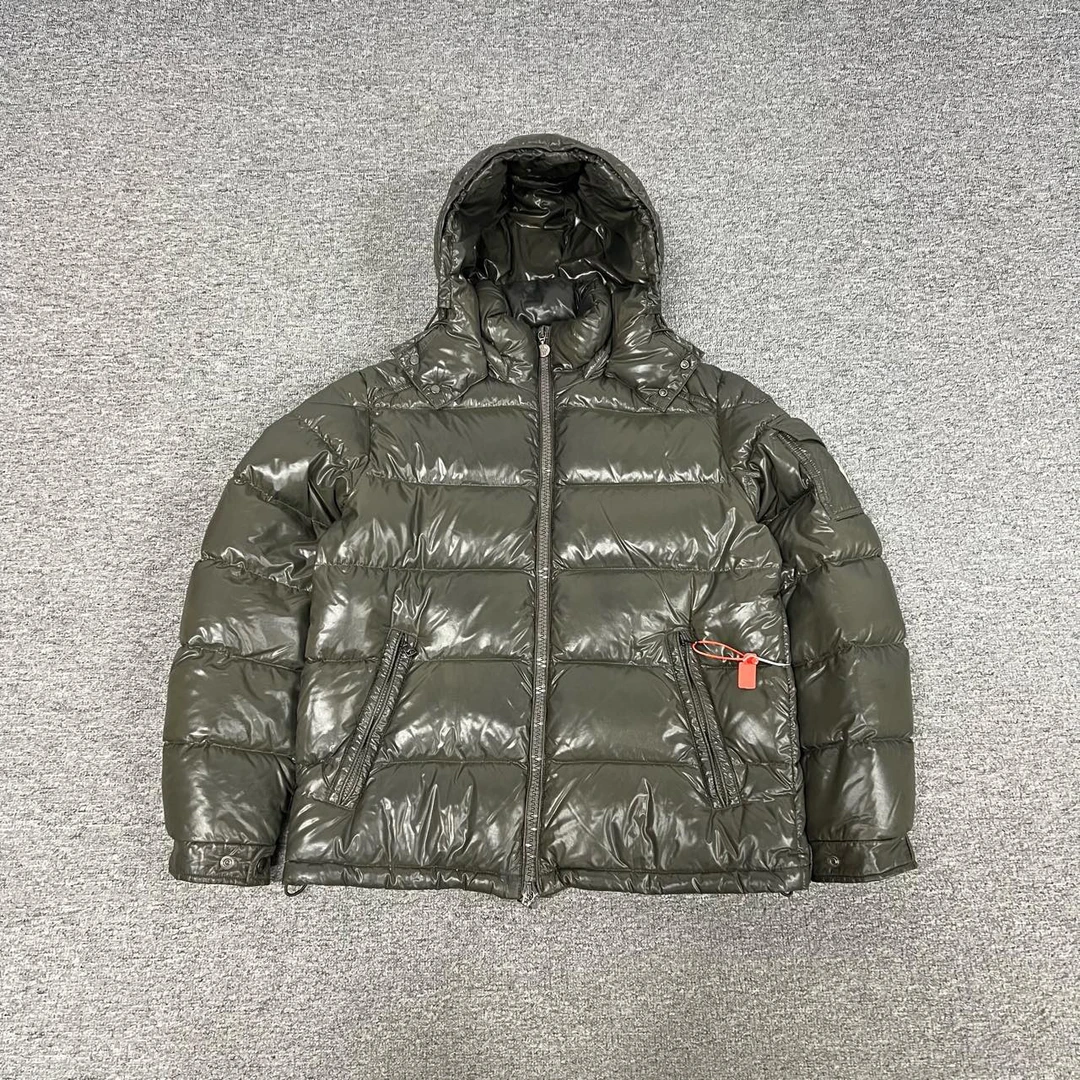 95新 MONCLER Maya 羽绒服 95新 3码 帽子可拆