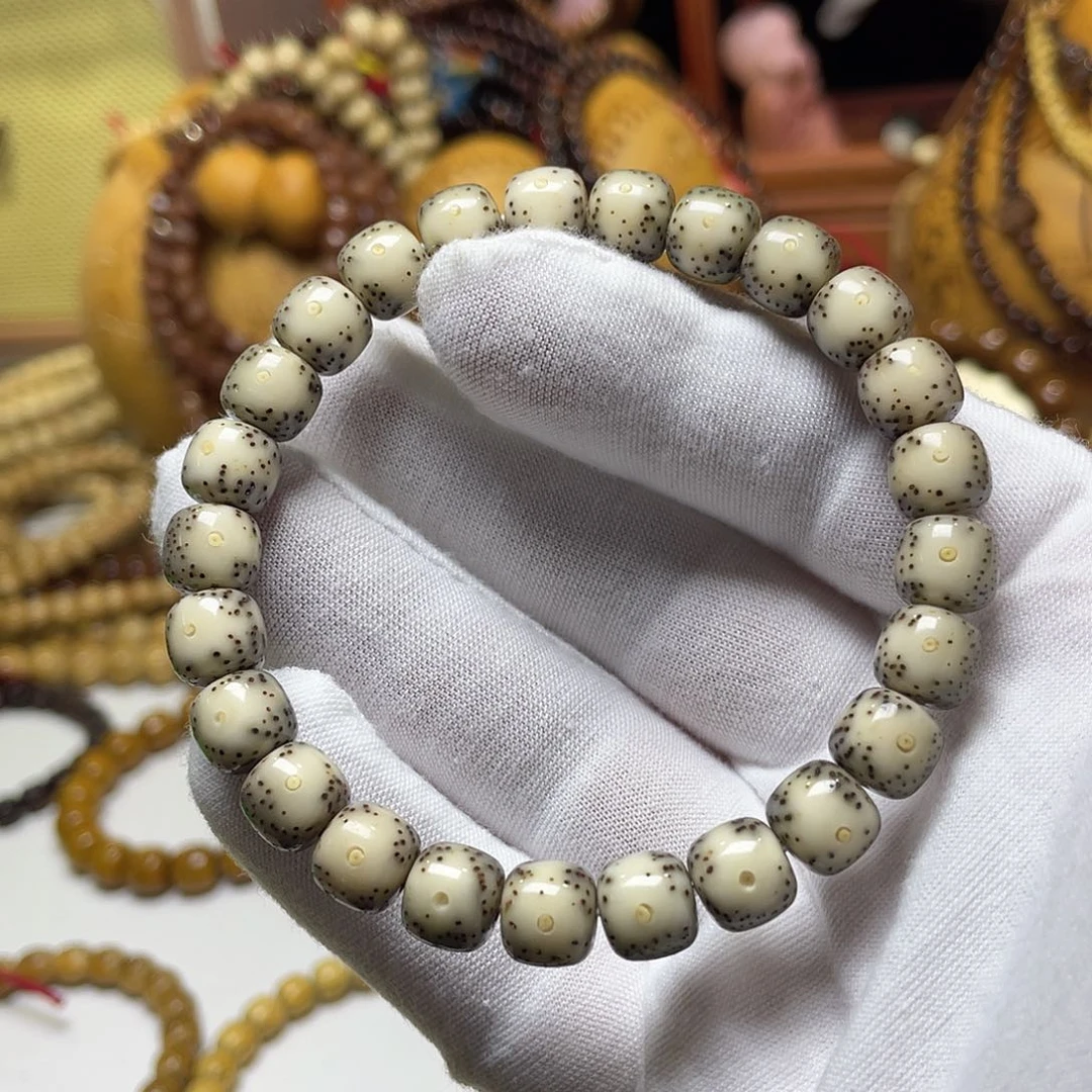 手串星月菩提8-9老型桶大眼睛绿背