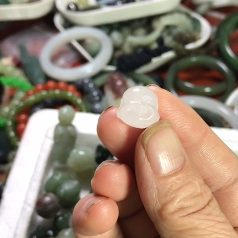未镶嵌和田玉手机链佛头
