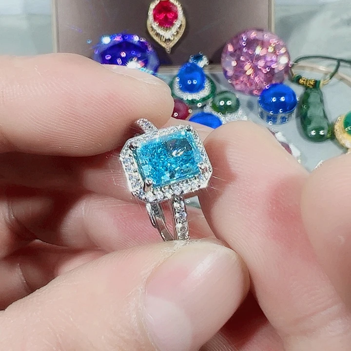 非金属红色满镶嵌吊坠戒指