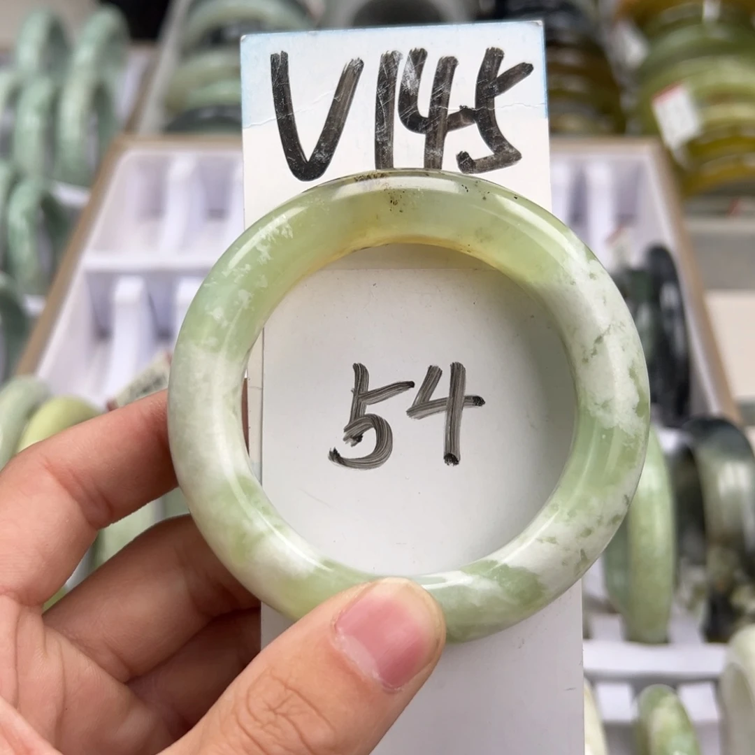 岫玉手镯未镶嵌天然岫玉