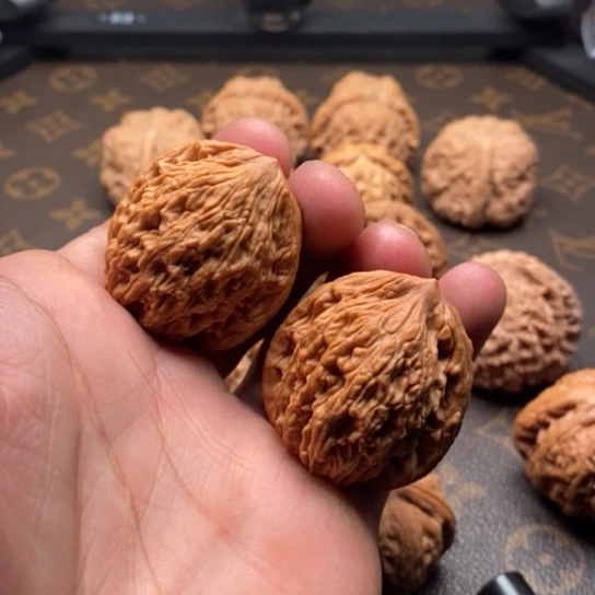 文玩核桃把件无****?虎头