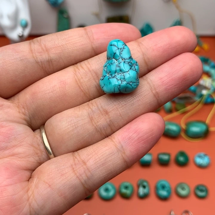 未镶嵌绿松石珠宝奇石