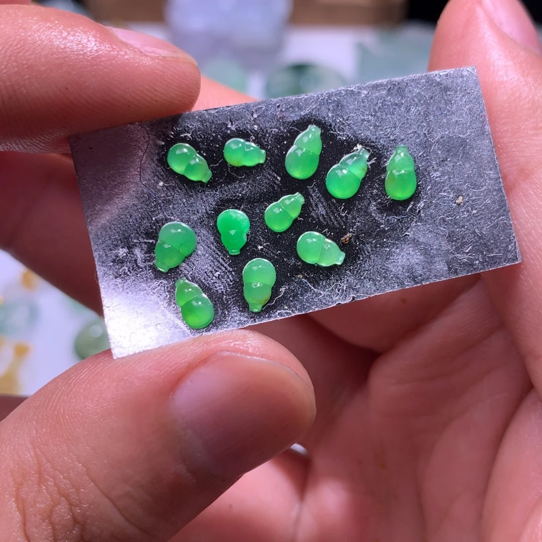 定制翡翠未镶嵌毛货