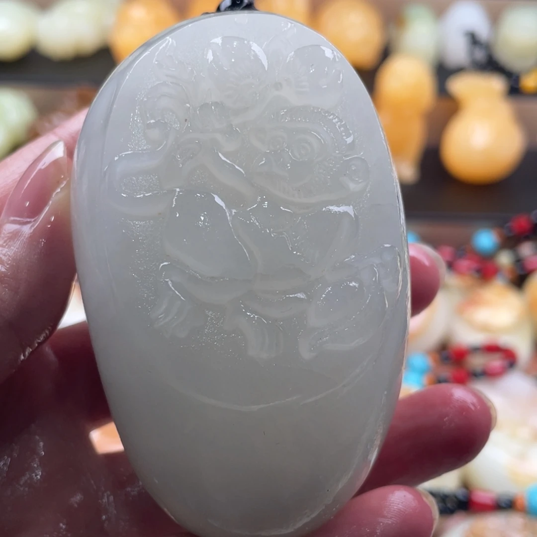 齐***心石材天然古青石手把件