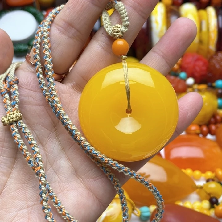 树脂制品7号扣子吊坠