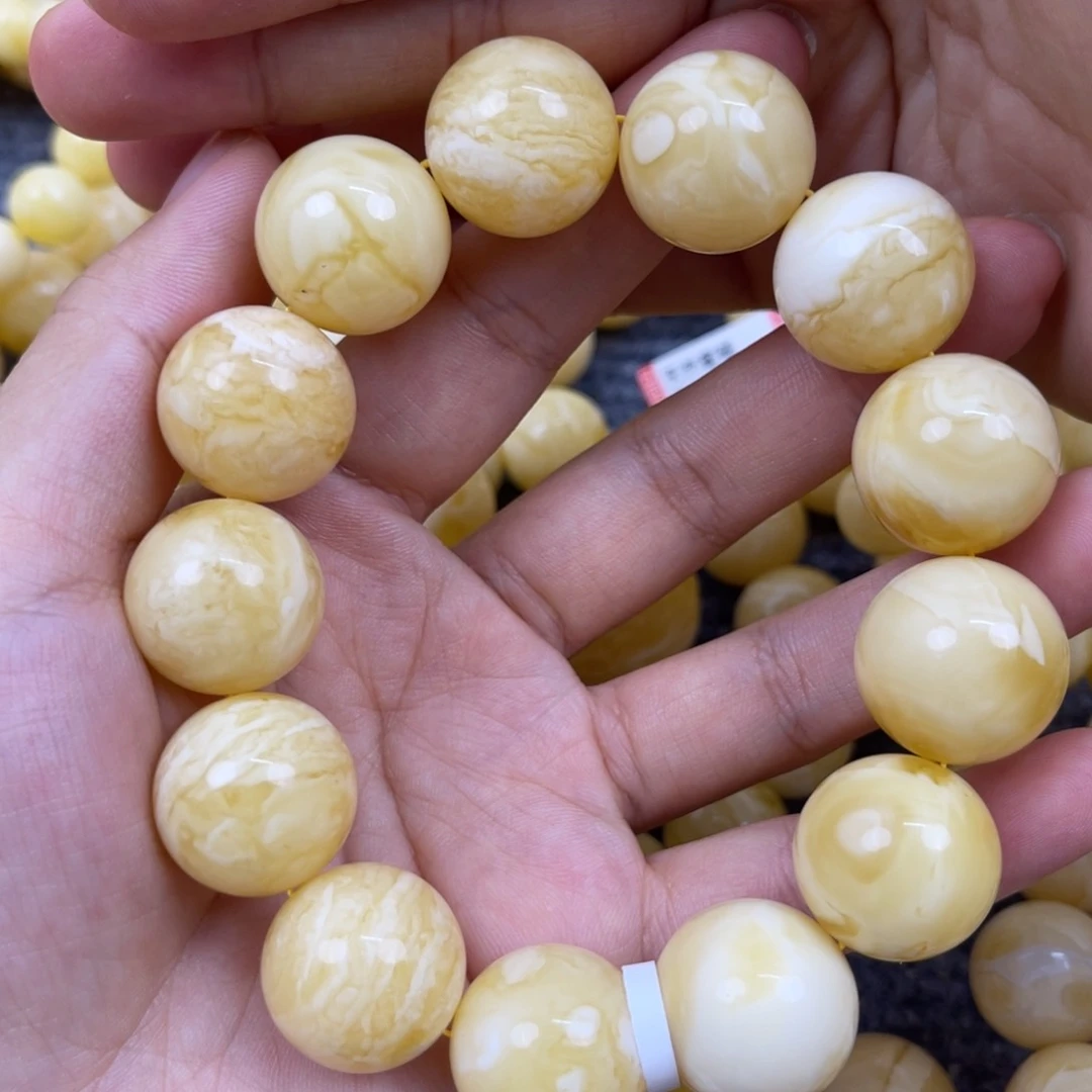 未镶嵌琥珀裸石微瑕18.5