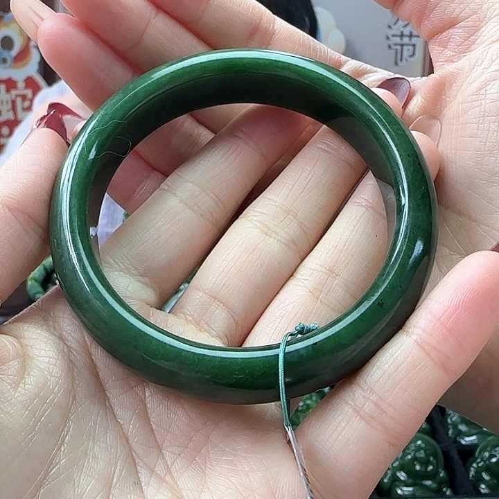 和田玉（碧玉）手镯未镶嵌