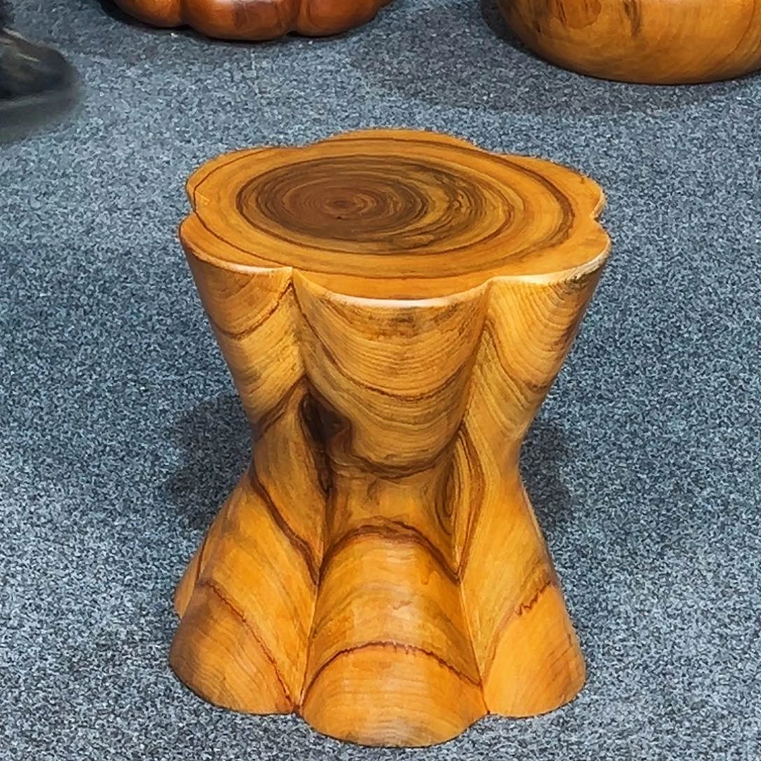 30 号香樟木尺寸：32-32-35cm