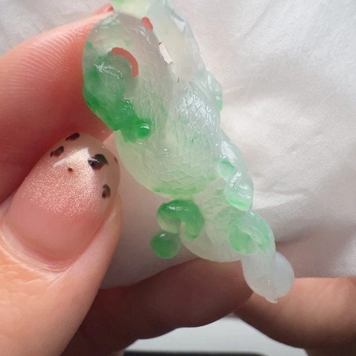 定制翡翠未镶嵌包抛光