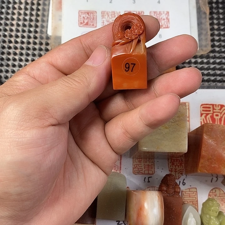 老挝石现场直播篆刻作品