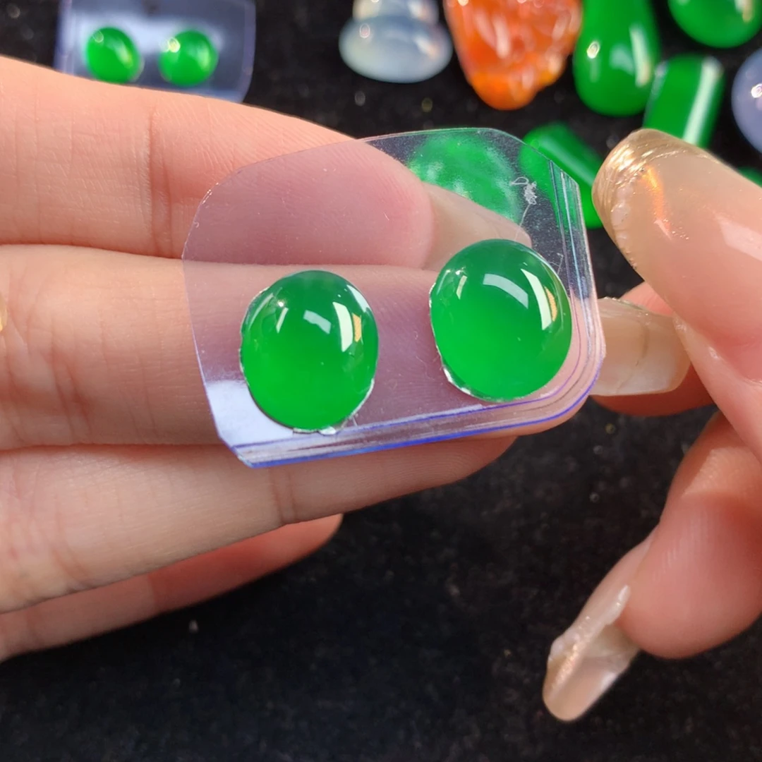 翡翠裸石11.43/9.8/4.88