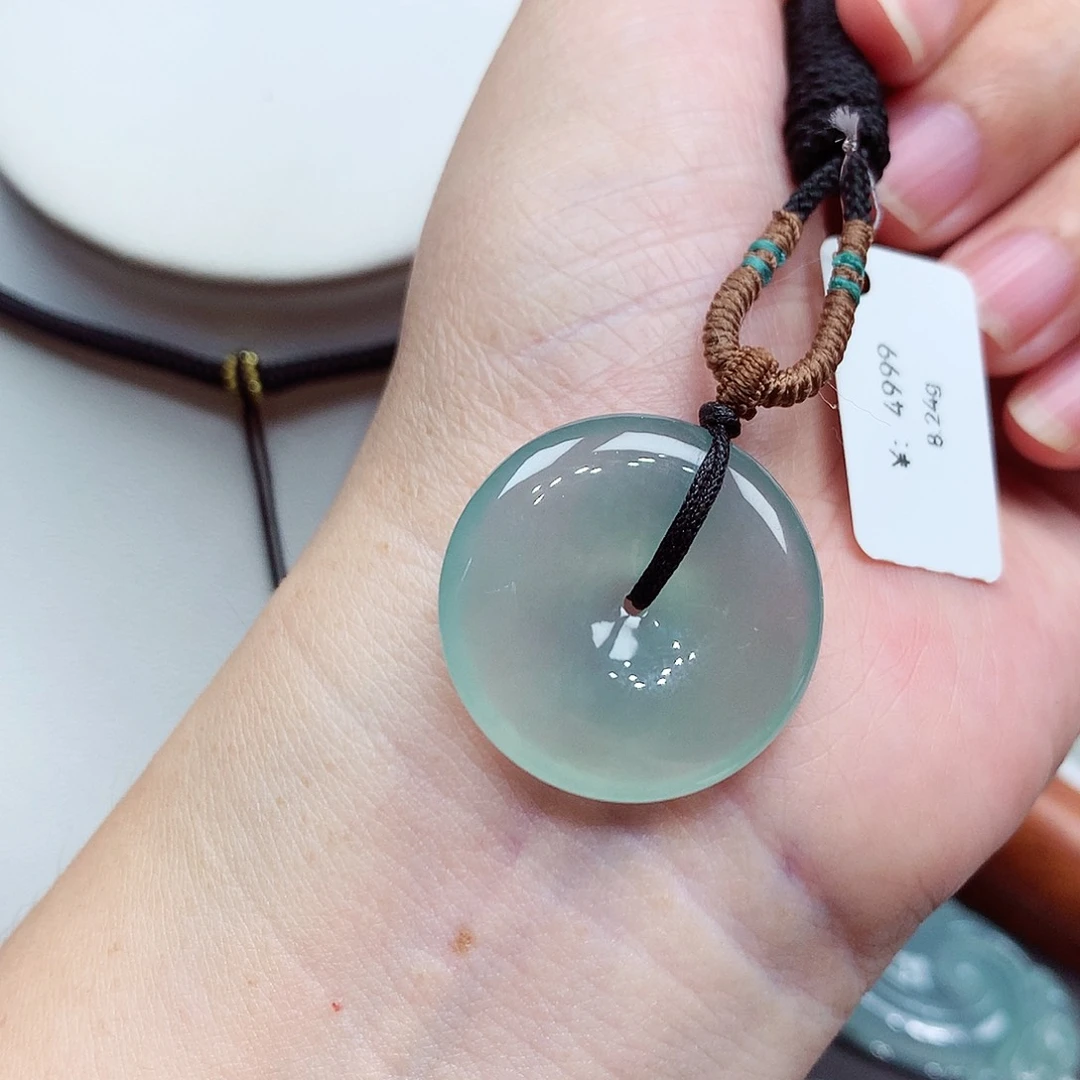 翡翠未镶嵌颈饰编号22，25/4.5