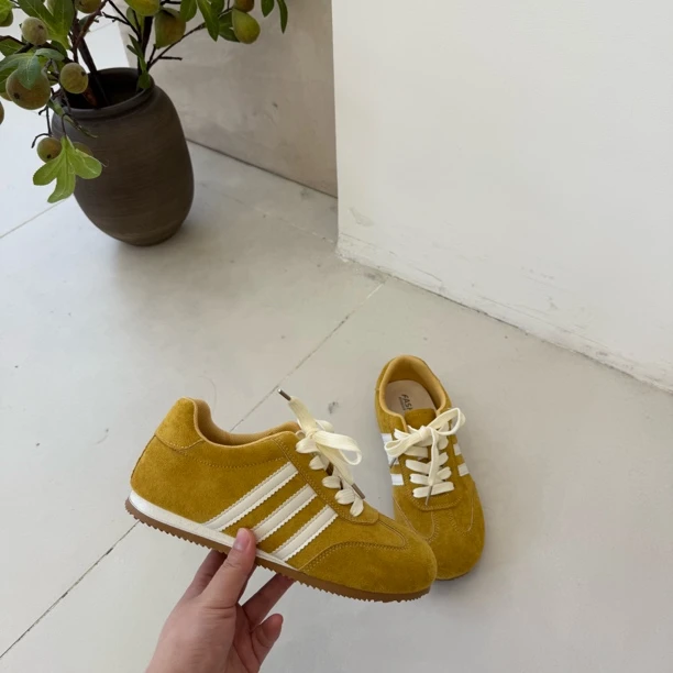 超好配！韩系板鞋～