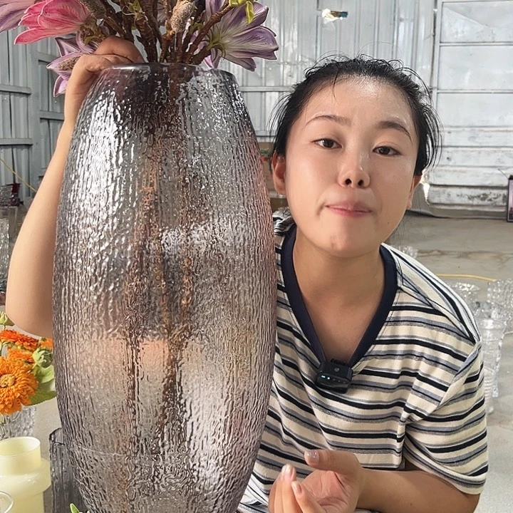水晶花瓶灰色菩提