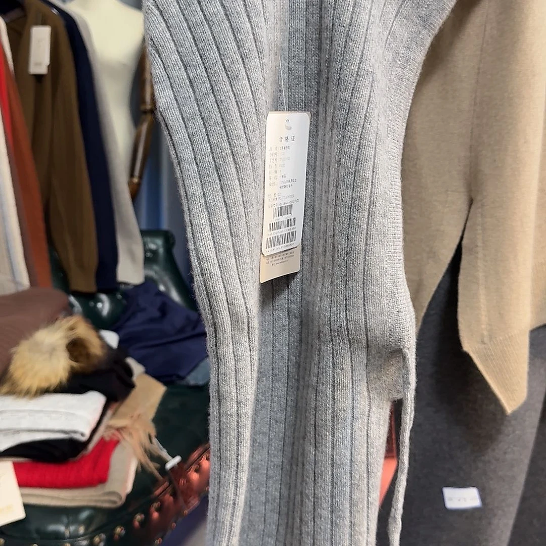 山羊绒巴拉卡拉法帽灰色