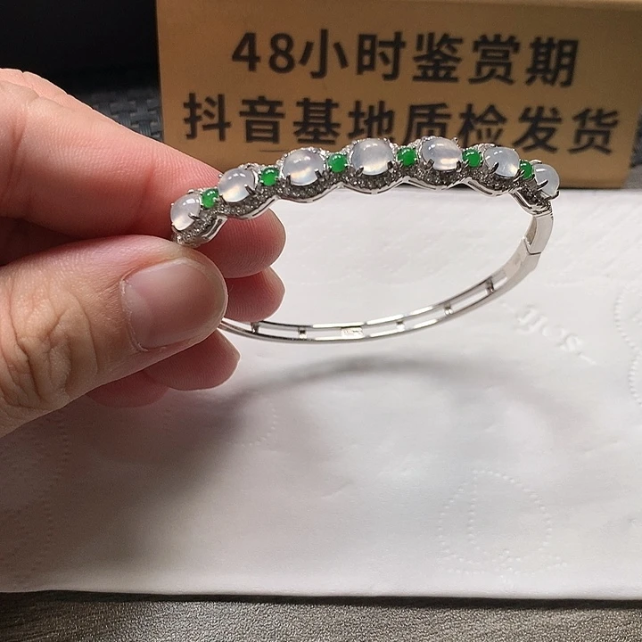 颈饰银S925镶嵌翡翠灯泡