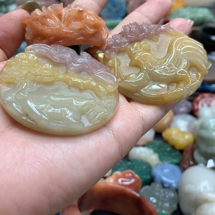 石英质玉(黄龙玉)合金颈饰