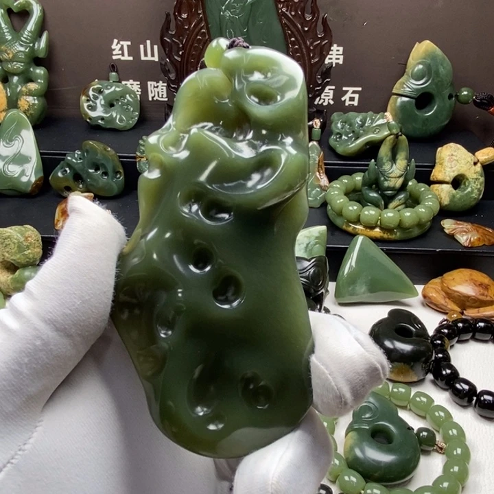 岫岩老玉（透闪石质玉）未镶嵌把件
