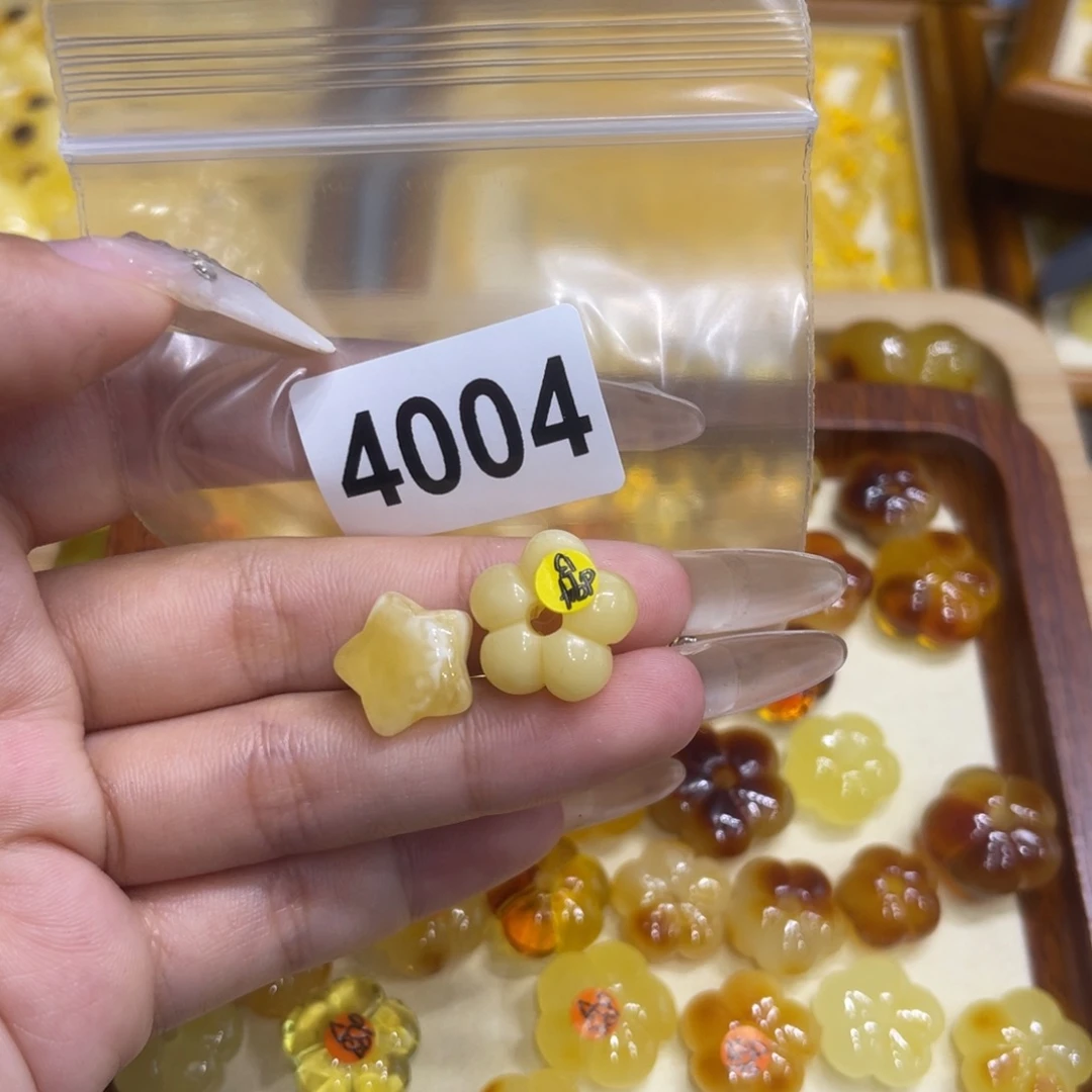 欢***6琥珀未镶嵌珠宝奇石