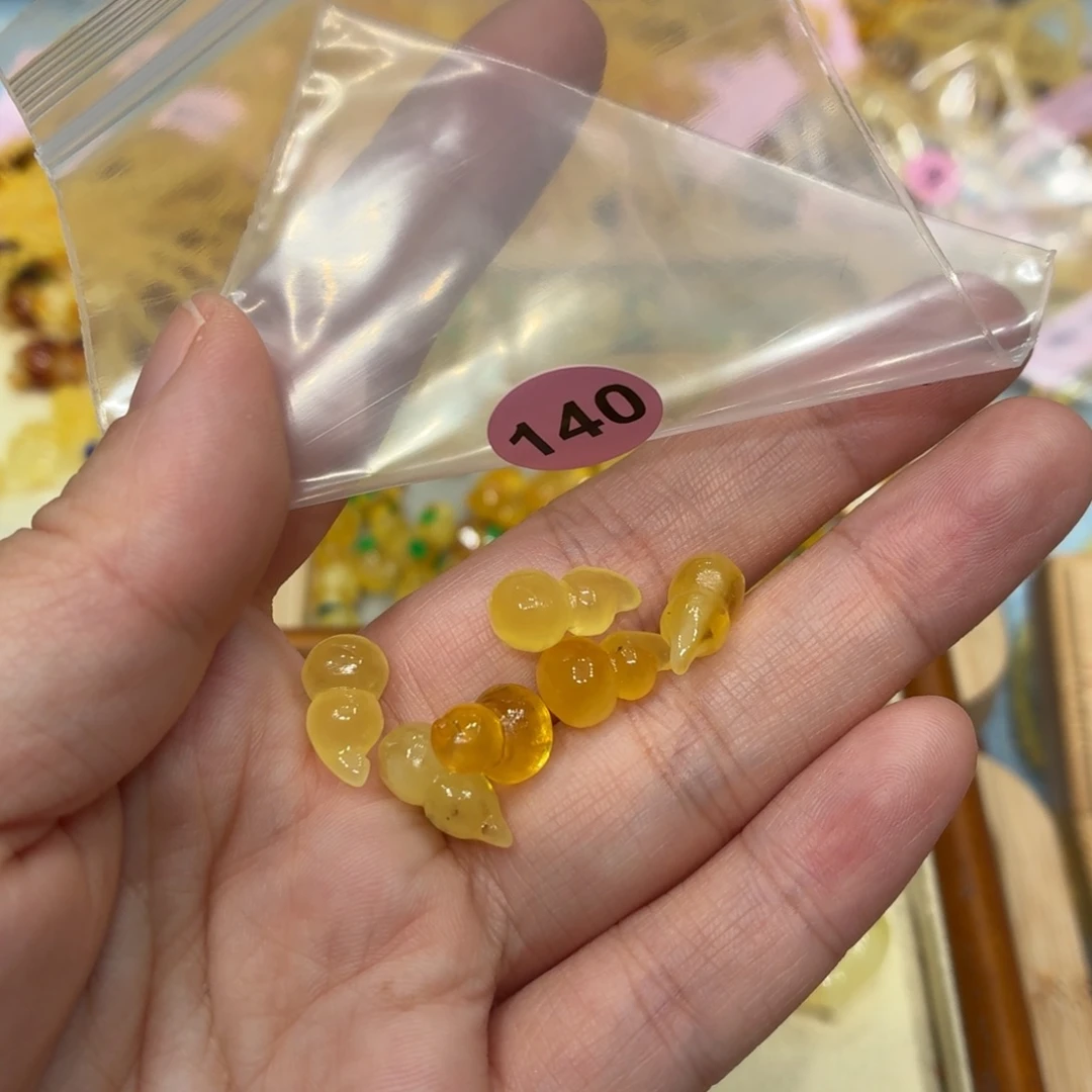 琥珀未镶嵌珠宝奇石